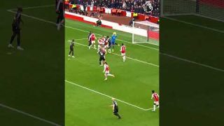 Arsenal defence to attack in SECONDS!